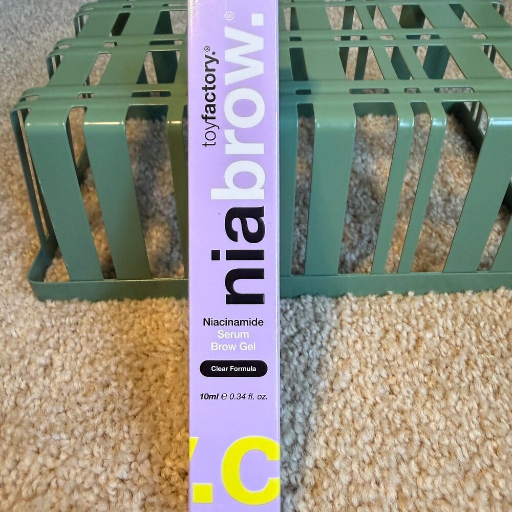 Toy Company Niabrow Serum Brow Gel